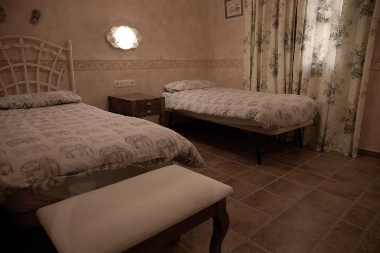 La Casona Del Tormes Villa Almenara de Tormes ภายนอก รูปภาพ