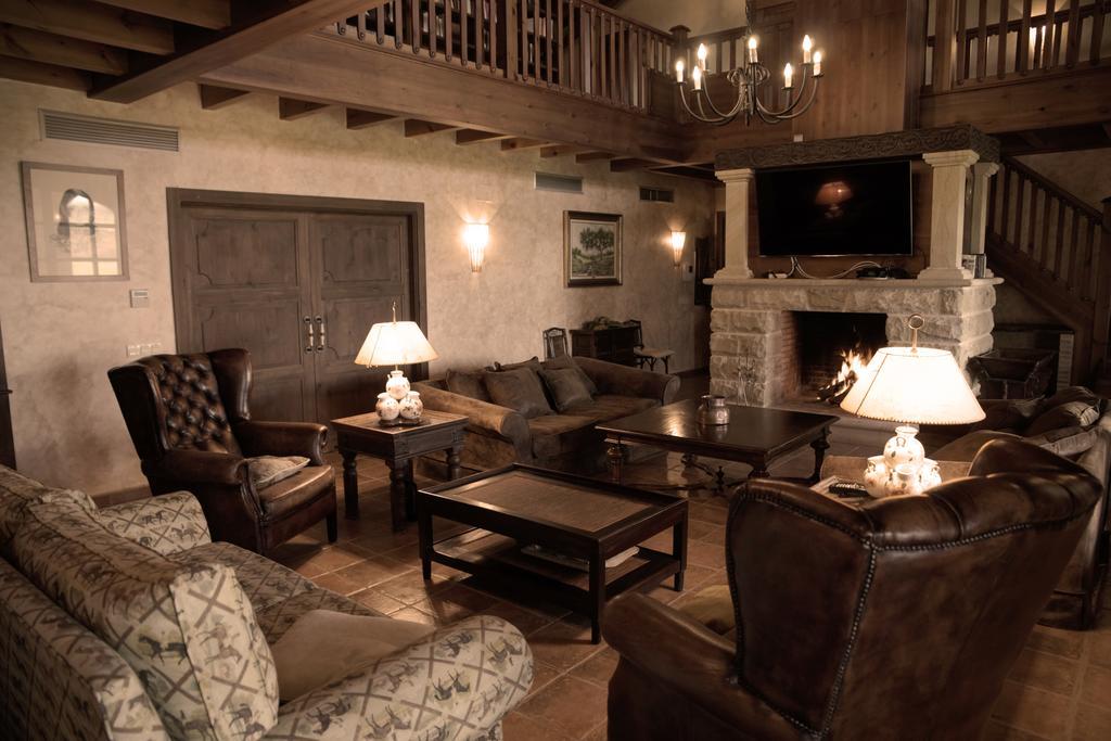 La Casona Del Tormes Villa Almenara de Tormes ภายนอก รูปภาพ