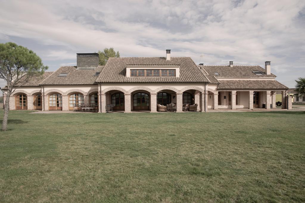 La Casona Del Tormes Villa Almenara de Tormes ภายนอก รูปภาพ