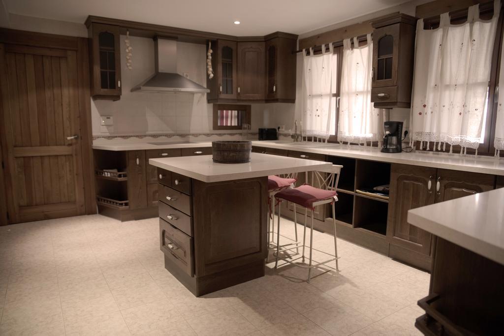 La Casona Del Tormes Villa Almenara de Tormes ภายนอก รูปภาพ