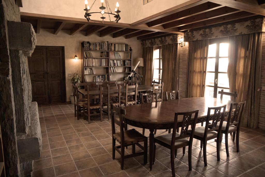 La Casona Del Tormes Villa Almenara de Tormes ภายนอก รูปภาพ