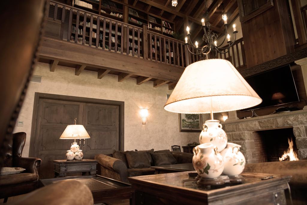 La Casona Del Tormes Villa Almenara de Tormes ภายนอก รูปภาพ
