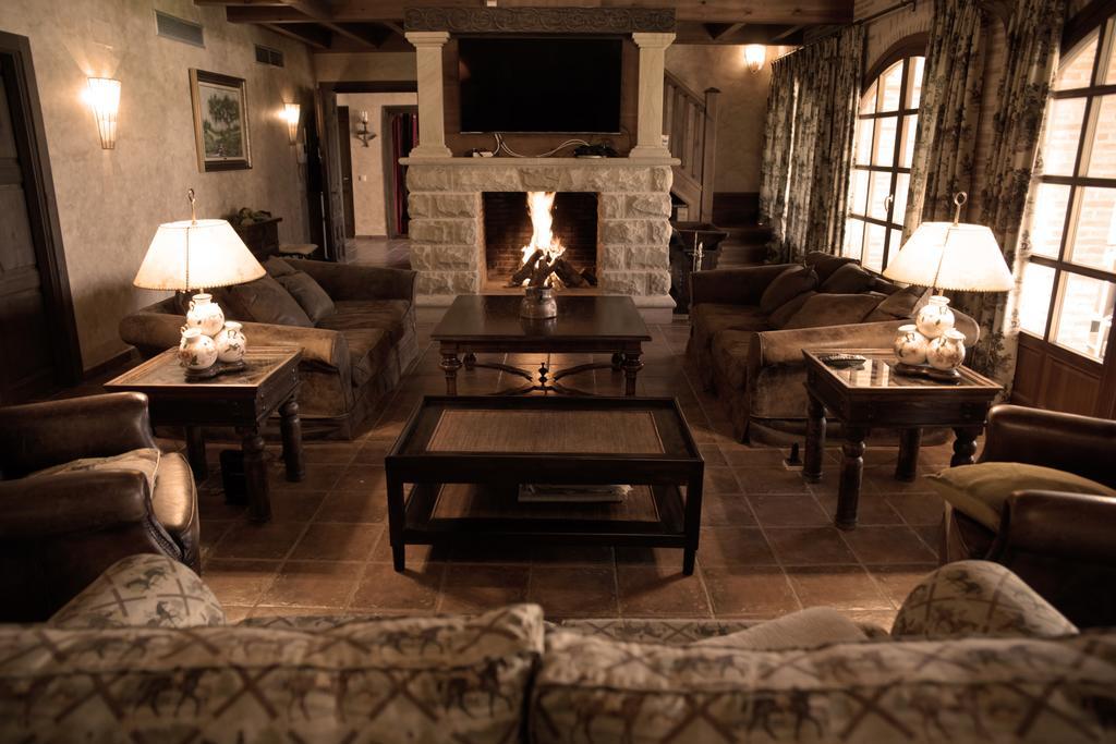 La Casona Del Tormes Villa Almenara de Tormes ภายนอก รูปภาพ