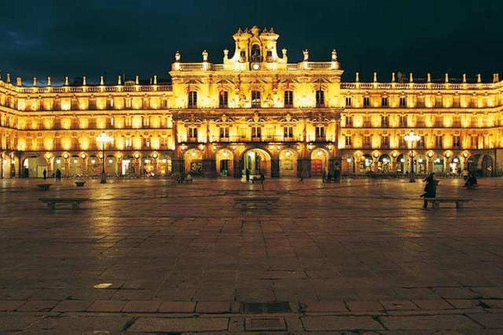 La Casona Del Tormes Villa Almenara de Tormes ภายนอก รูปภาพ